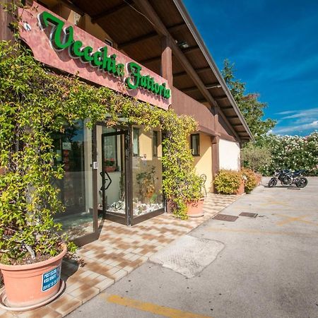 La Vecchia Fattoria 호텔 로레토 외부 사진